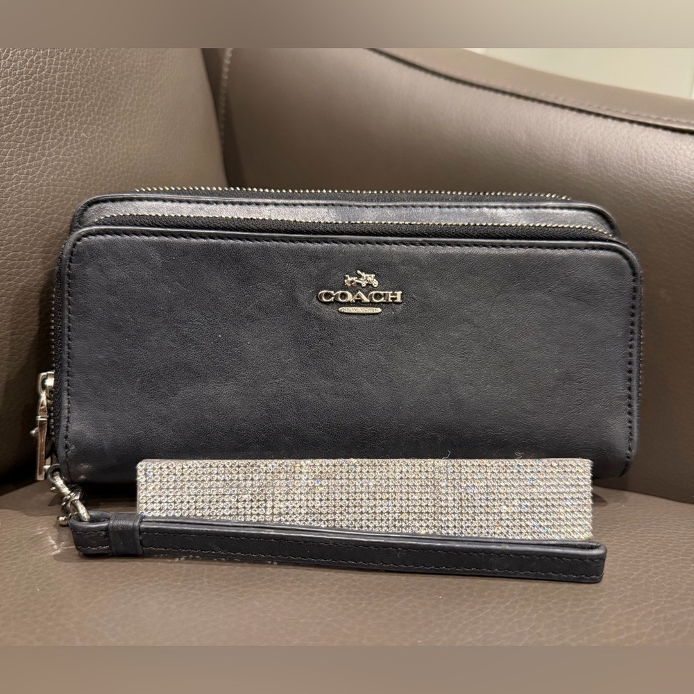 COACH Madisonโ Double Accordion Zip Wallet